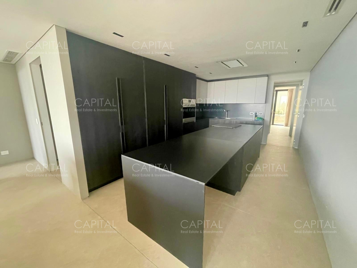 Apartamento ID.38226 - Departamento  en venta sobre el mar en La Barra con piscina y parrillero