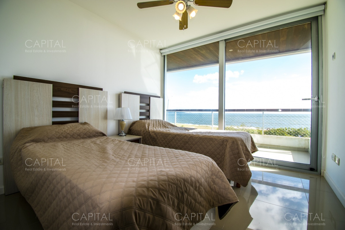 Apartamento ID.27318 - Apartamento Primera Fila Playa Mansa + Venta