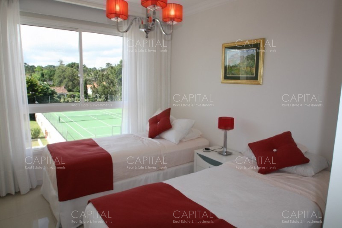 Apartamento ID.37114 - Depto primera linea de Playa Mansa con parrillero