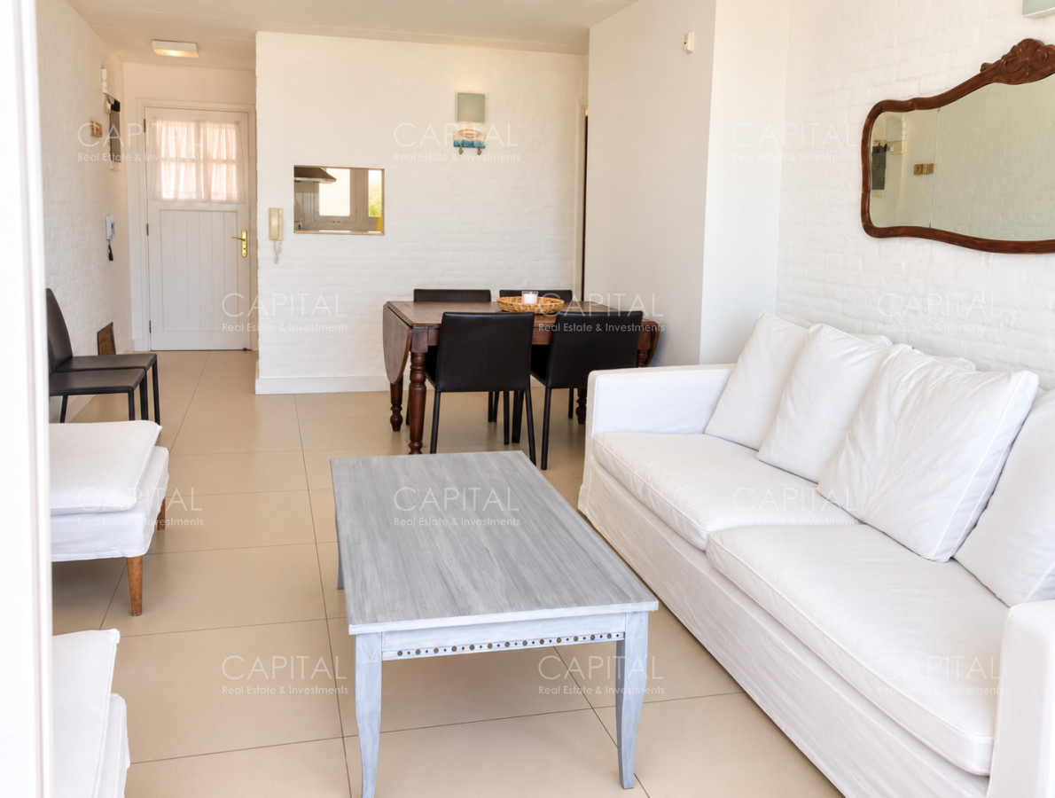 Apartamento ID.40317 - Departamento de 2 dormitorios frente al mar en Montoya 