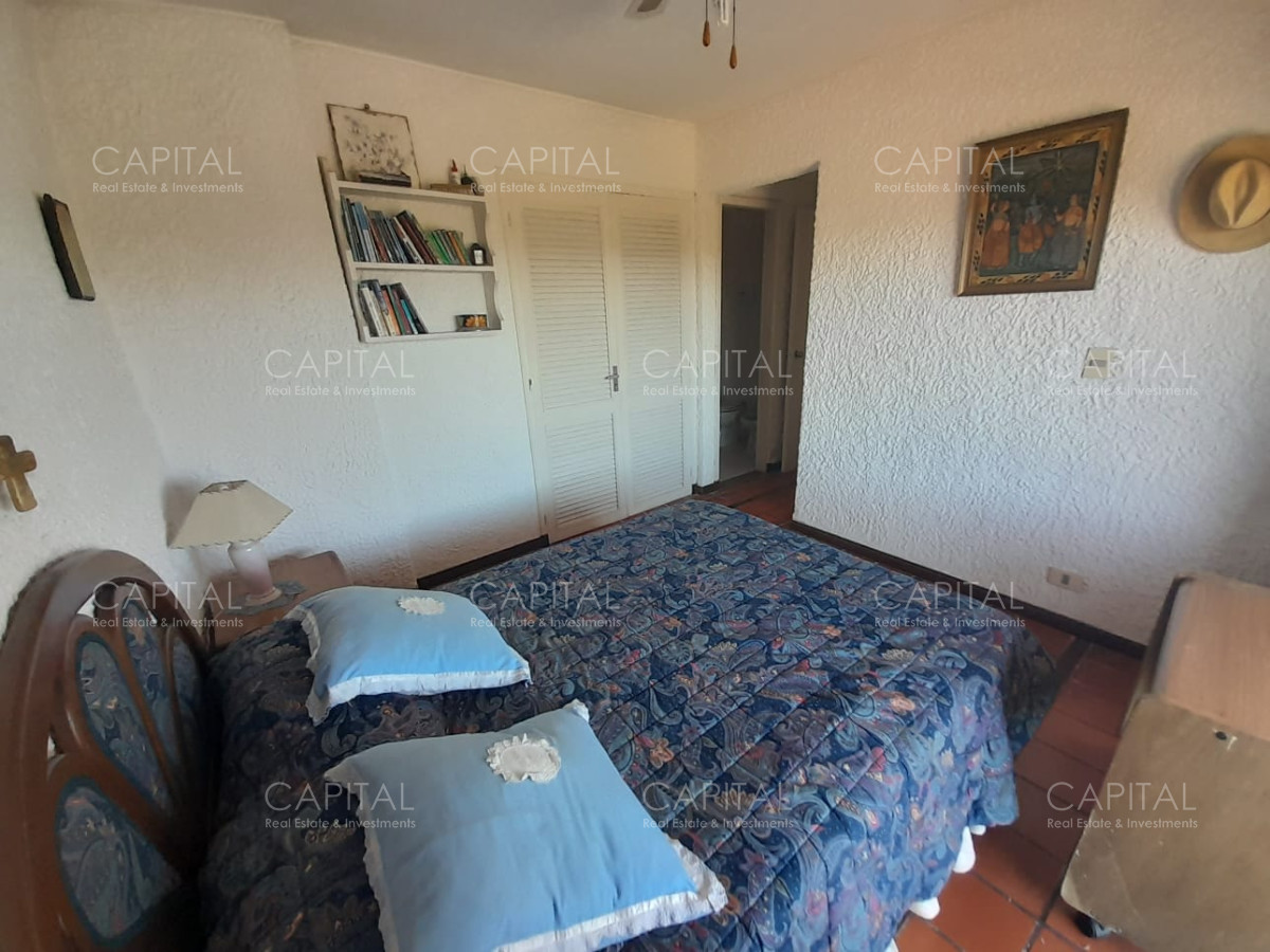 Apartamento ID.33231 - Venta departamento Playa Mansa dos dormitorios dos baños Punta del Este