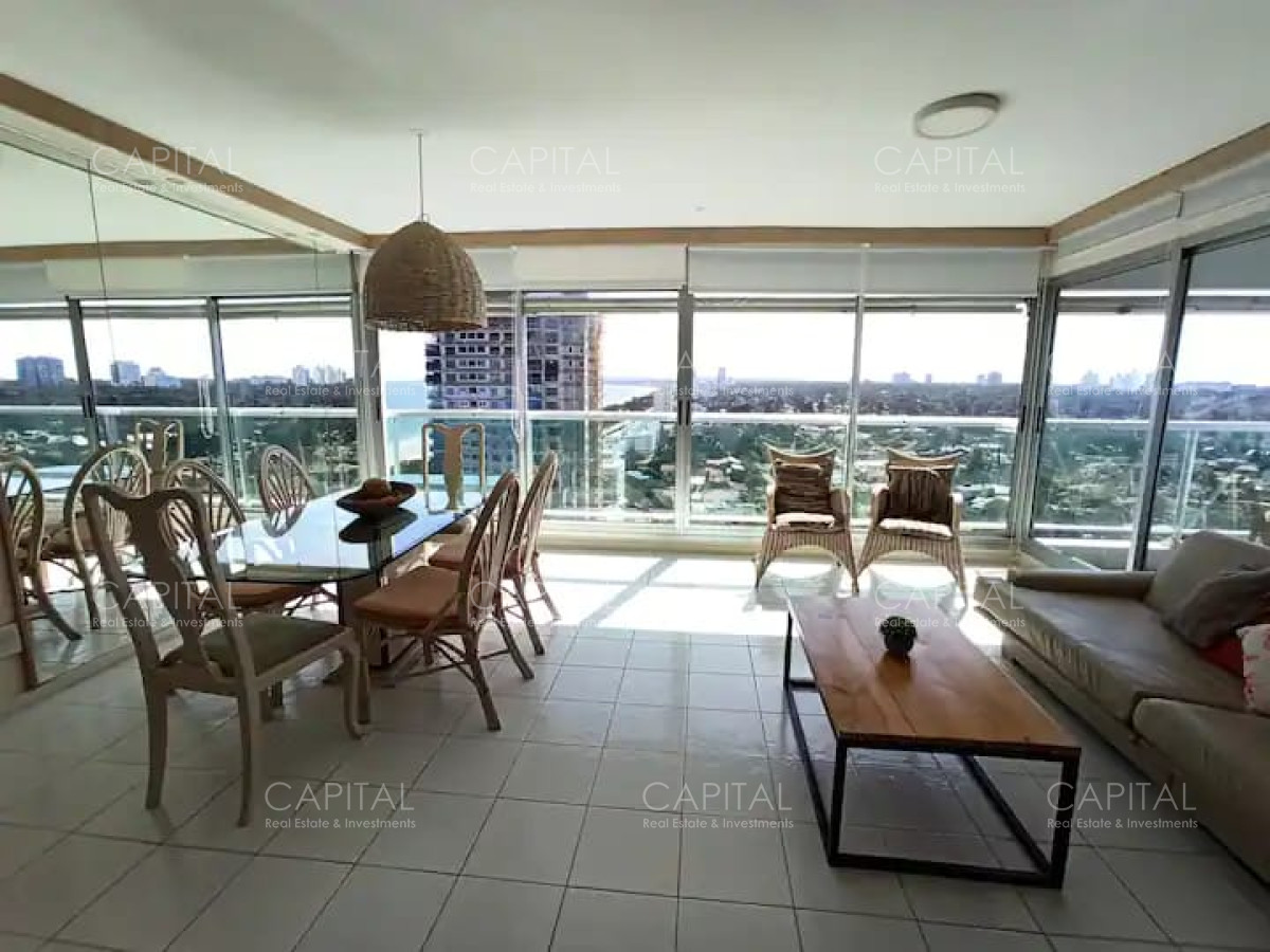 Apartamento ID.24985 - Venta de excelente apartamento dos dormitorios Playa Mansa