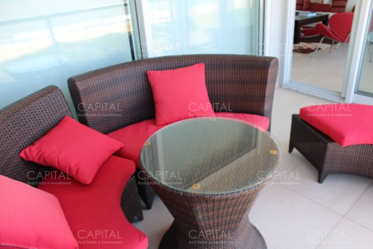 Apartamento ID.27137 - Excelente apartamento de 2 dormitorios en primera línea del mar