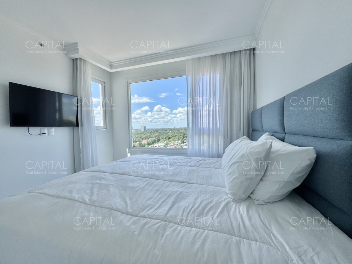 Apartamento ID.39453 - Paramount Tower de dos dormitorios frente al mar en Alquiler, Playa Mansa Punta del este