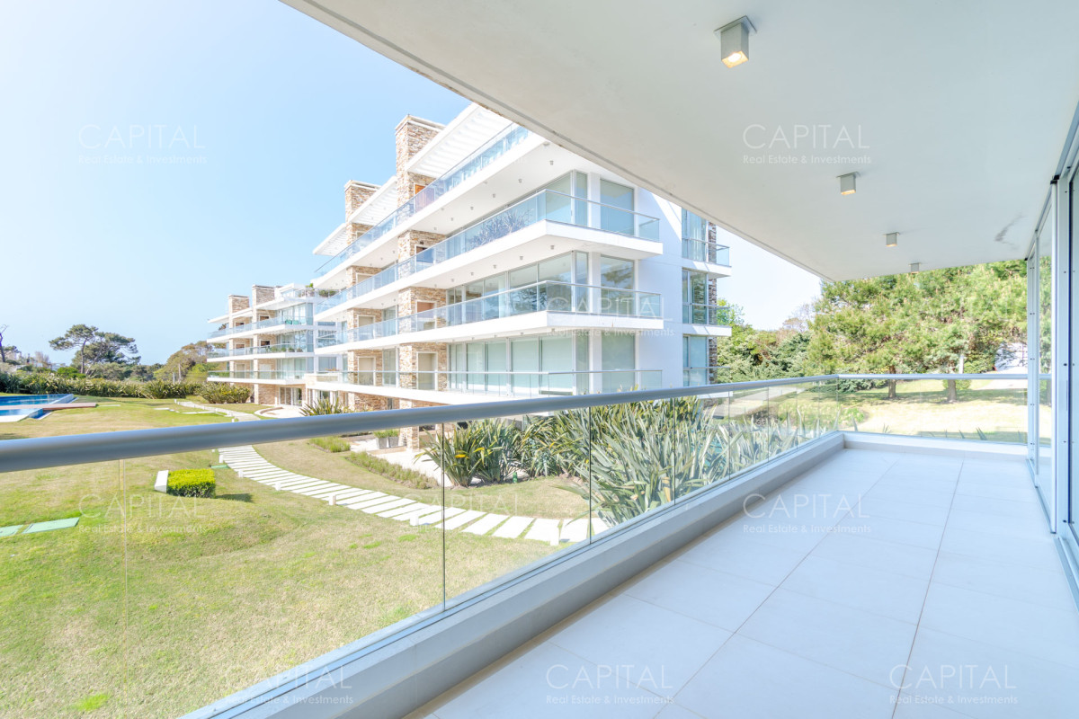 Apartamento ID.29599 - Apartamento en venta en Punta del Este en  edificio con excelentes amenities 
