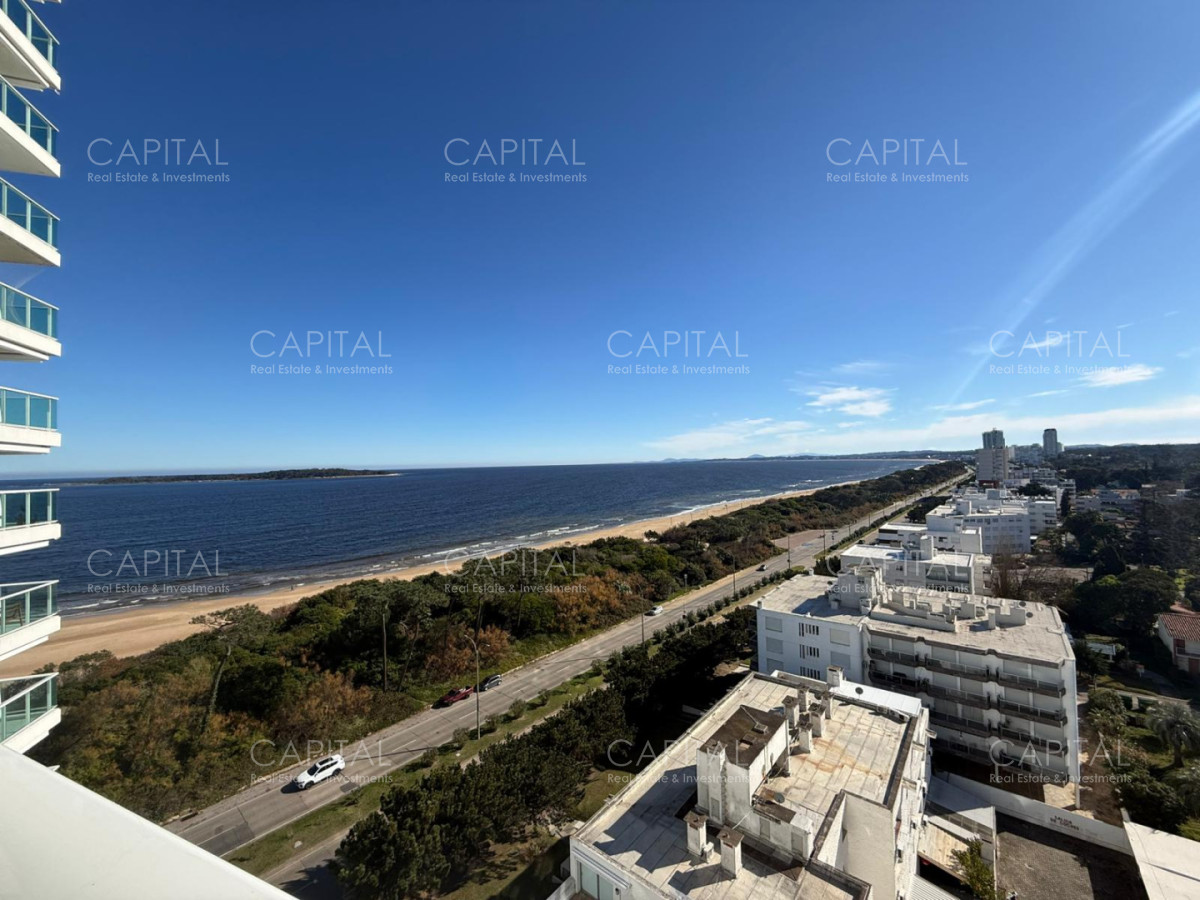 Apartamento ID.37058 - Paramount Tower de dos dormitorios frente al mar en Venta Playa Mansa Punta del este