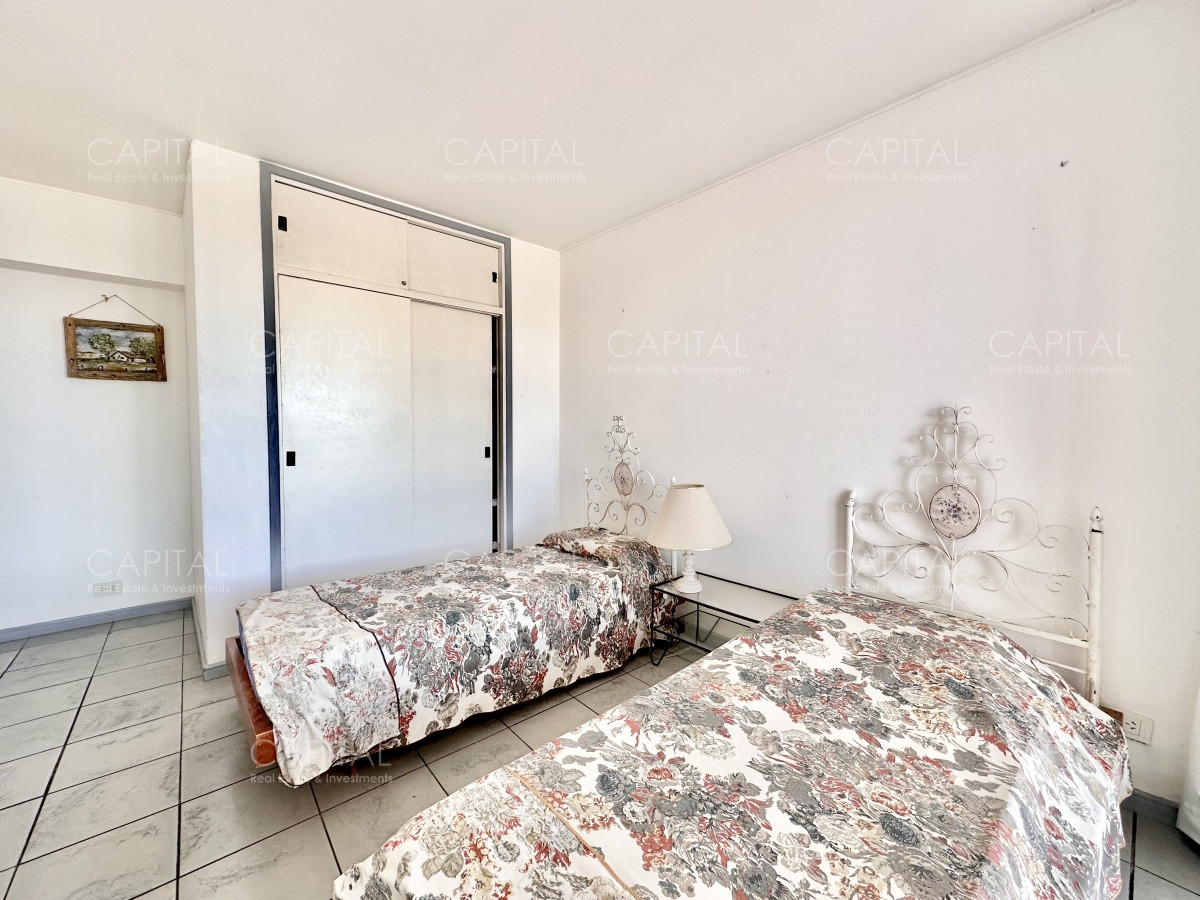 Apartamento ID.33670 - Apartamento de dos dormitorios en venta, Península, Punta del Este
