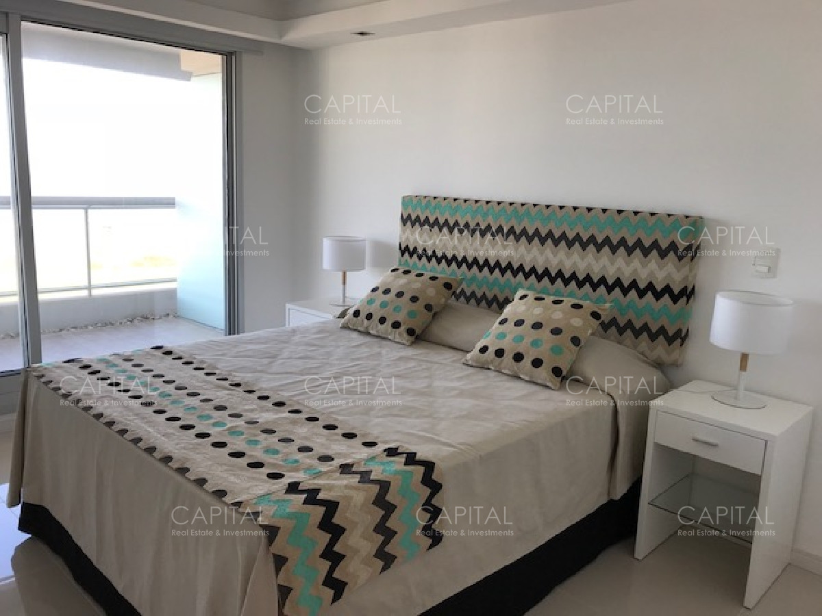 Apartamento ID.29152 - Moderno Apartamento de Dos Dormitorios con Vista al Mar - Alquiler Anual