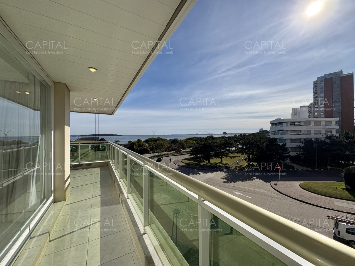 Apartamento ID.38202 - Coral Tower Departamento Esquinero