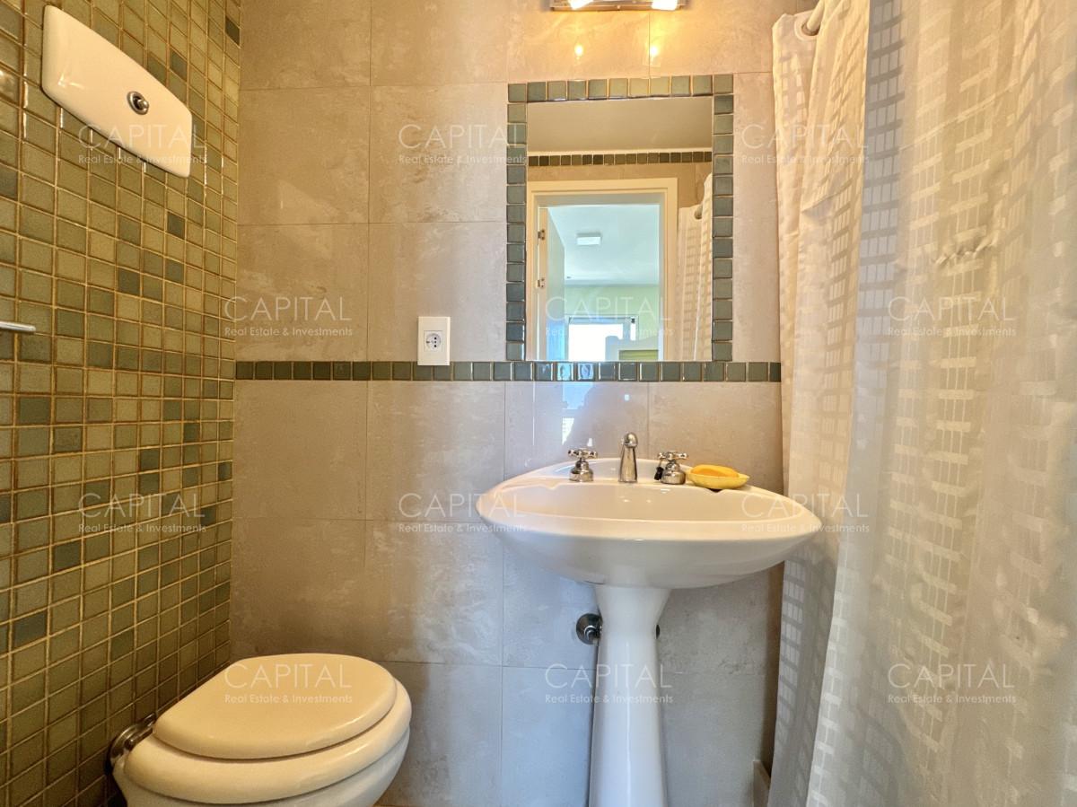 Apartamento ID.38472 - Apartamento en venta de tres dormitorios y dependencia en Playa Mansa, Punta del Este