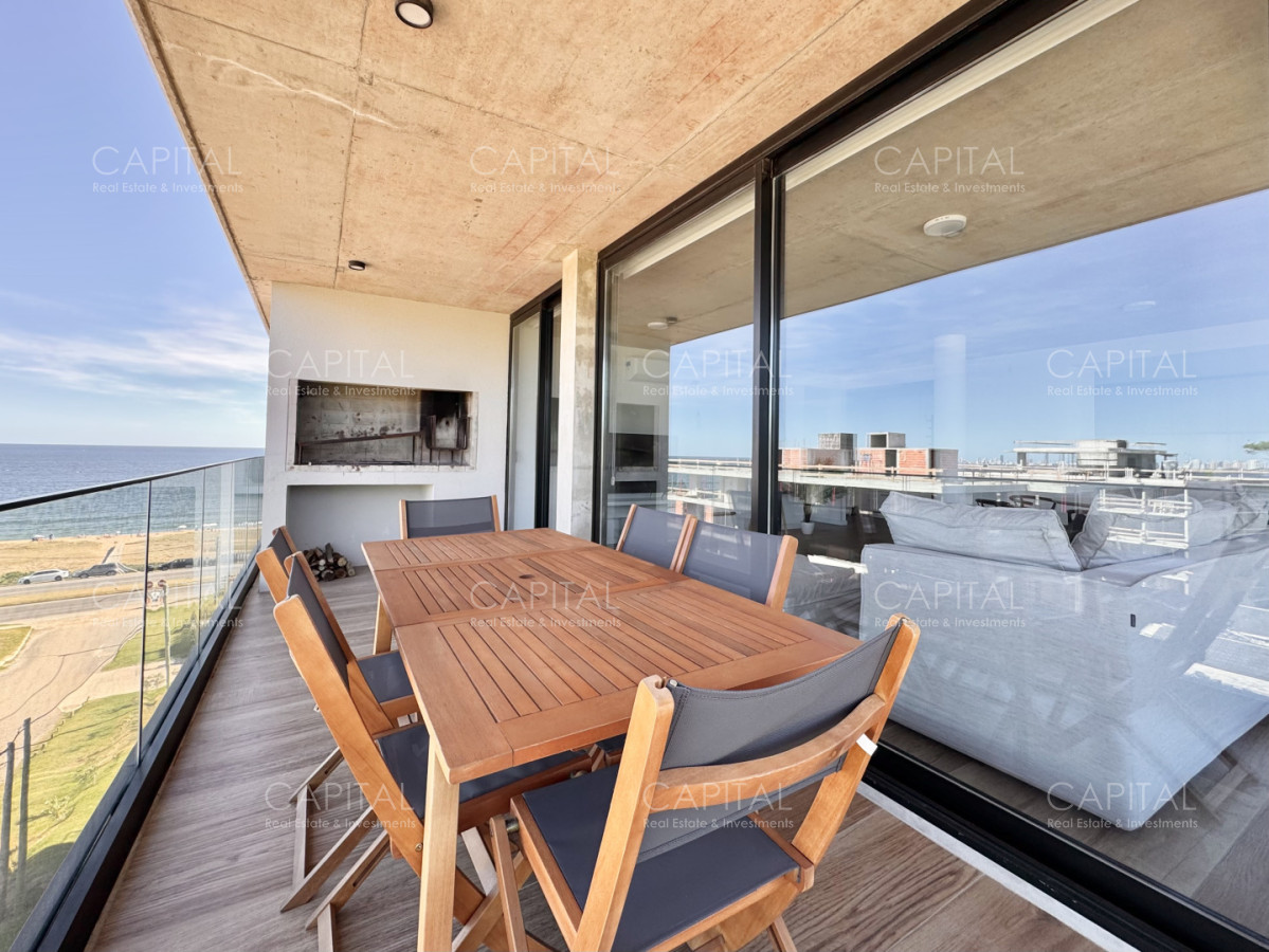 Apartamento ID.39649 - Apartamento En Venta 3 Dormitorios en primera línea de Playa Mansa