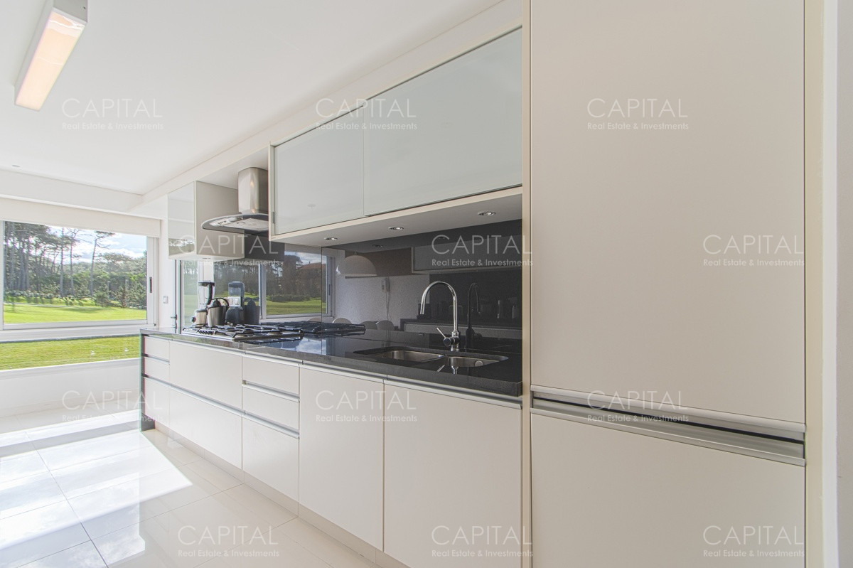 Apartamento ID.34577 - Departamento en Venta en Playa Brava, Punta del Este 