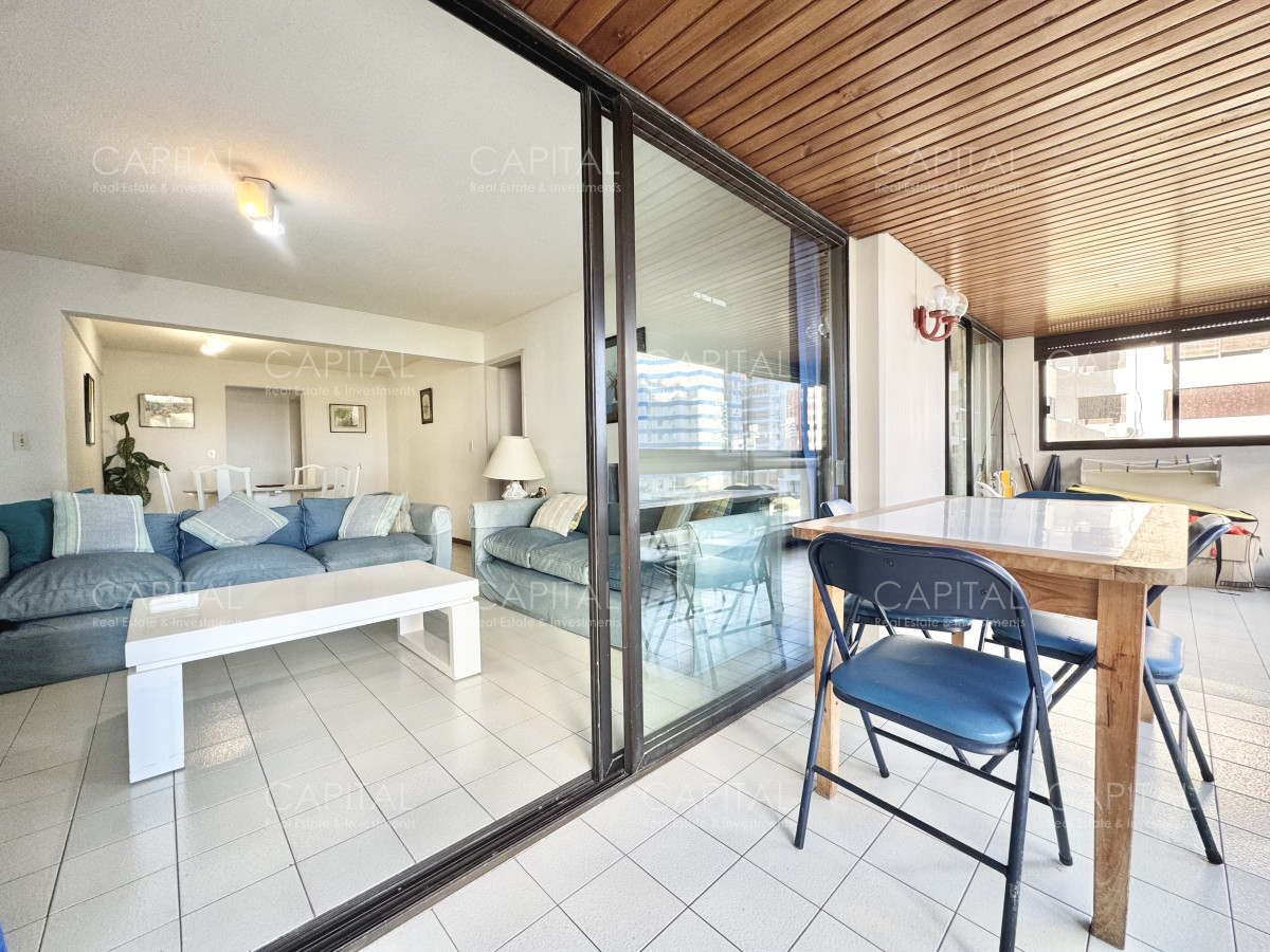 Apartamento ID.39016 - Apartamento en Venta en Punta del Este de 2 dormitorios 