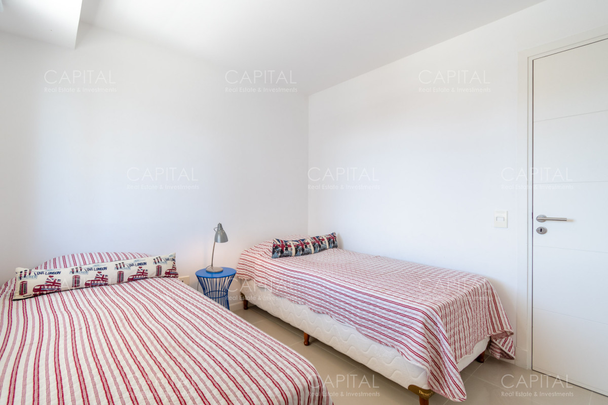 Apartamento ID.30894 - Moderno Apartamento de Dos Dormitorios en Venta Punta del Este