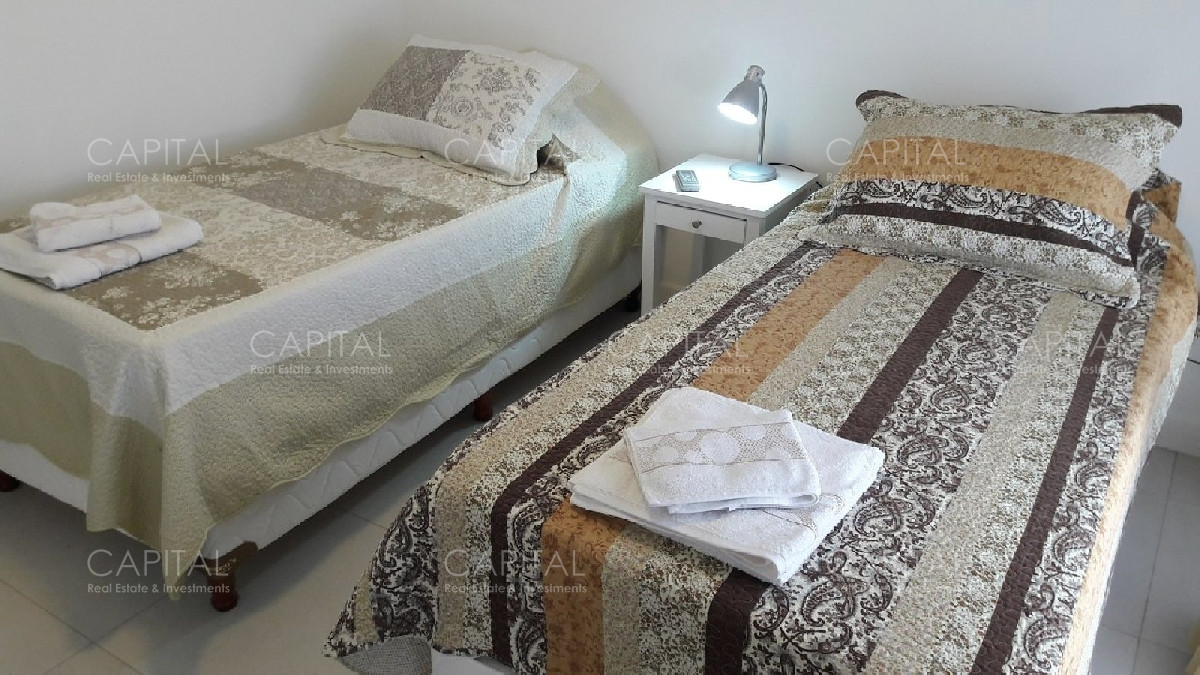 Apartamento ID.26618 - Apartamento de dos dormitorios y dos garaje en venta, Punta del Este.