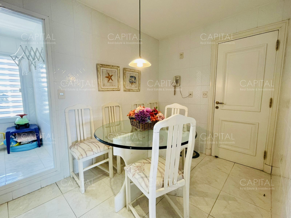 Apartamento ID.31146 - Alquiler temporario de apartamento al frente en edificio de categoría sobre Playa Mansa