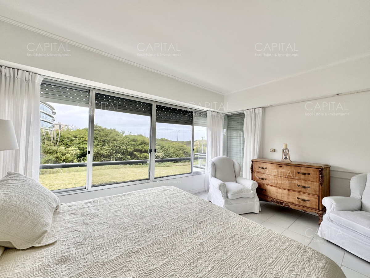 Apartamento ID.37029 - Amplio departamento frente al mar en Playa Brava Rincón del indio