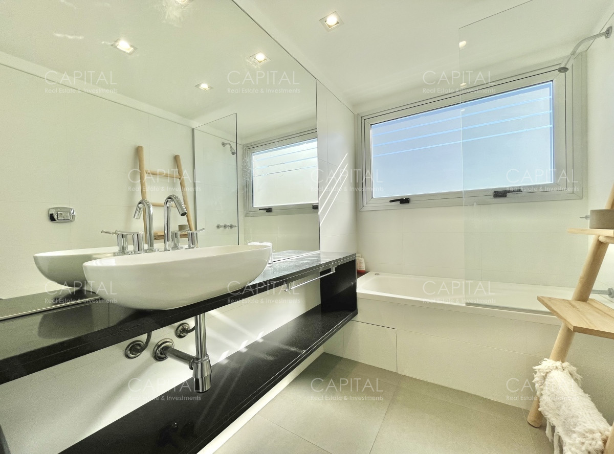 Apartamento ID.34498 - Espectacular Penthouse Duplex en primera línea Brava