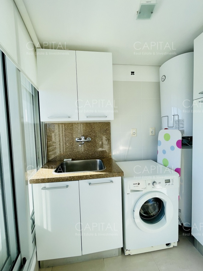 Apartamento ID.31416 - Le Parc Punta del Este de tres dormitorios más dependencia en torre de categoría sobre playa Brava, Punta del Este