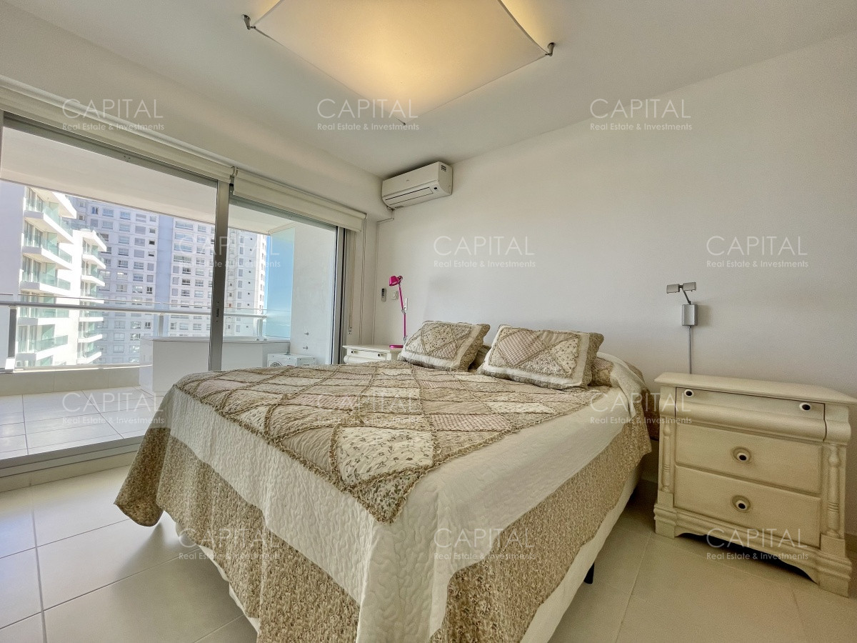 Apartamento ID.30388 - Apartamento de Dos dormitorios en Venta en Playa Mansa, Punta del Este