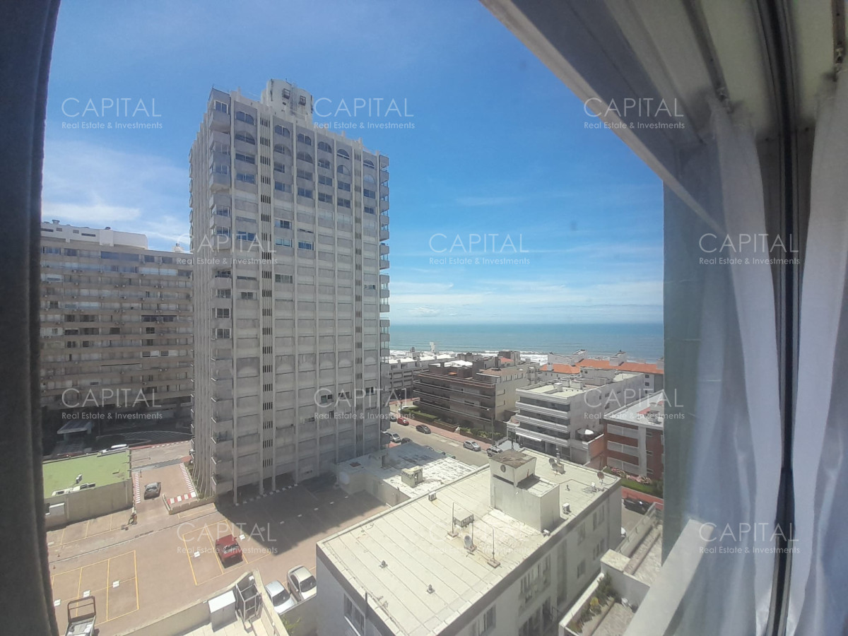 Apartamento ID.33780 - Venta de apartamento en Gorlero, Punta Del Este 