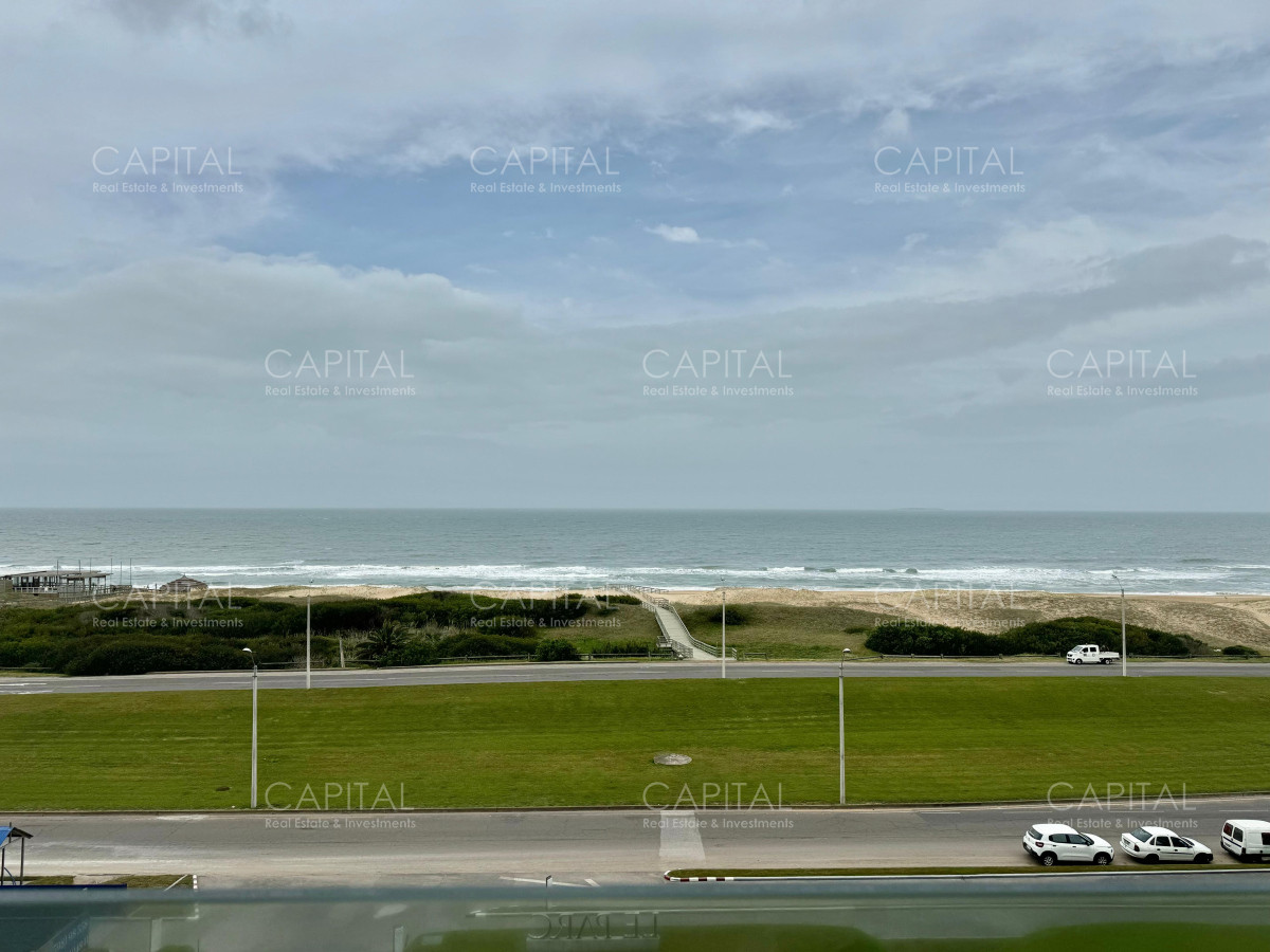 Apartamento ID.37044 - Le Parc Tres de tres dormitorios en suite mas servicio, esquinero en alquiler