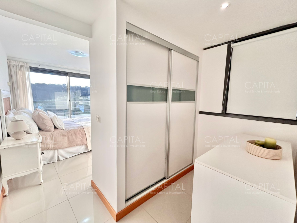 Apartamento ID.26732 - Venta Departamento Pent House Playa Brava Primera Linea Punta del Este