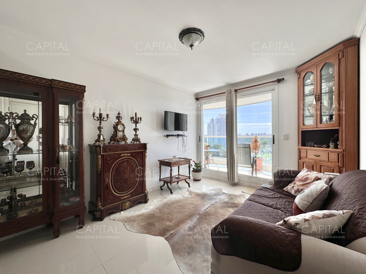 Apartamento ID.36994 - Casino Tower de dos dormitorios en venta, Punta del Este.