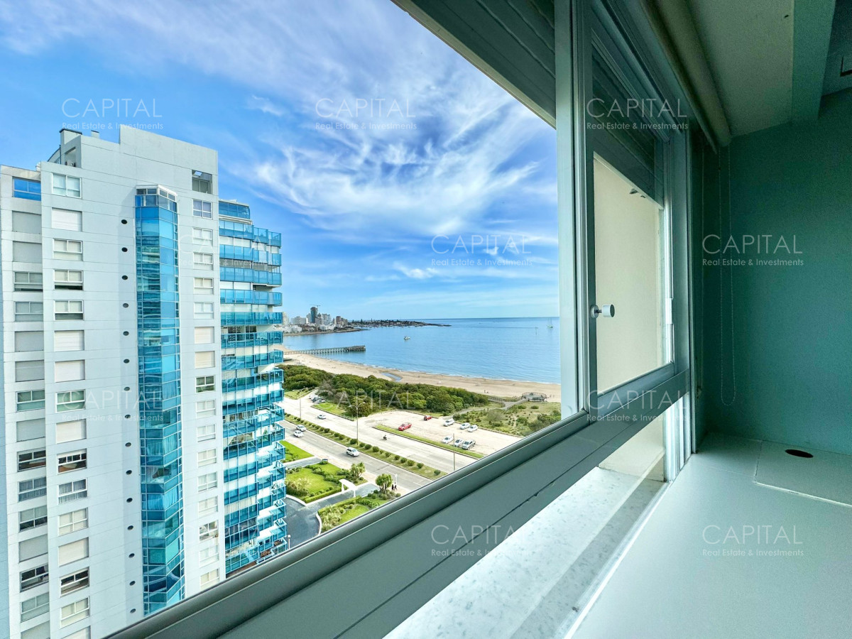 Apartamento ID.35035 - Coral Tower esquinero 3 suites + dependencia