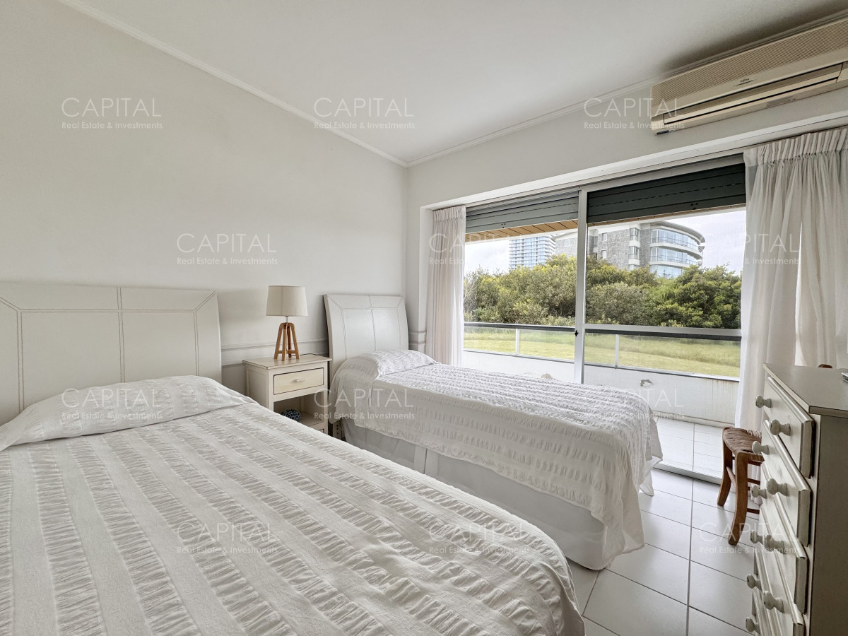 Apartamento ID.37029 - Amplio departamento frente al mar en Playa Brava Rincón del indio