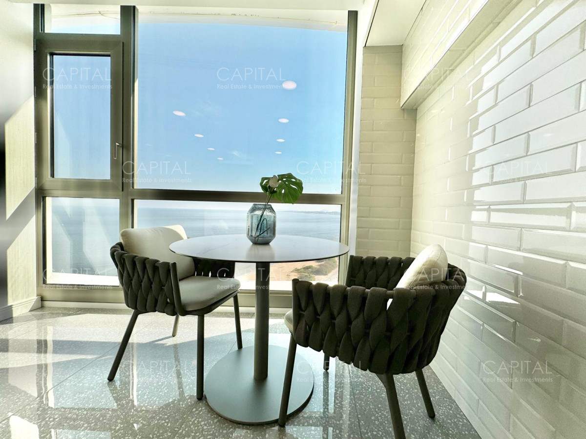 Apartamento ID.36659 - Apartamento esquinero en Fendi, Playa Mansa, Punta del este