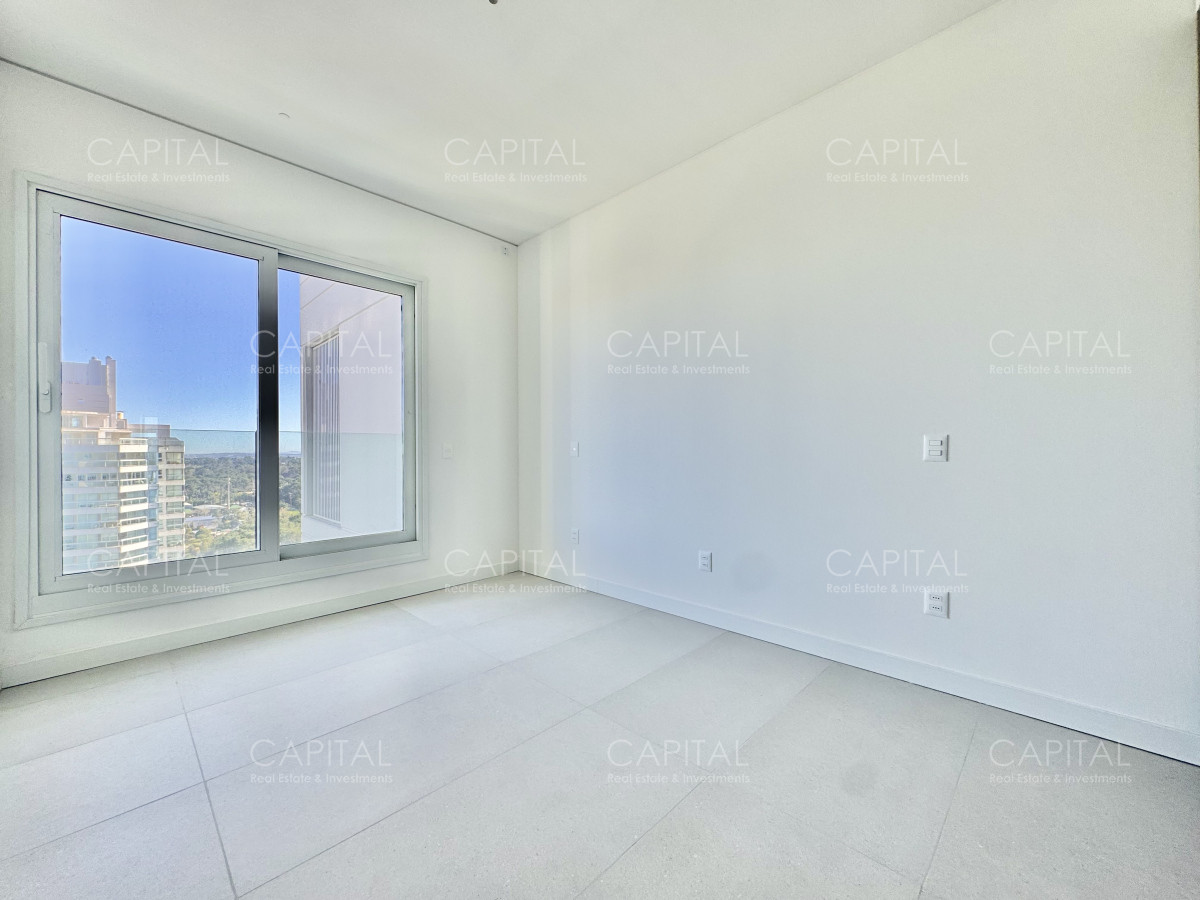 Apartamento ID.38866 - Le Parc IV de tres dormitorios piso alto en veta