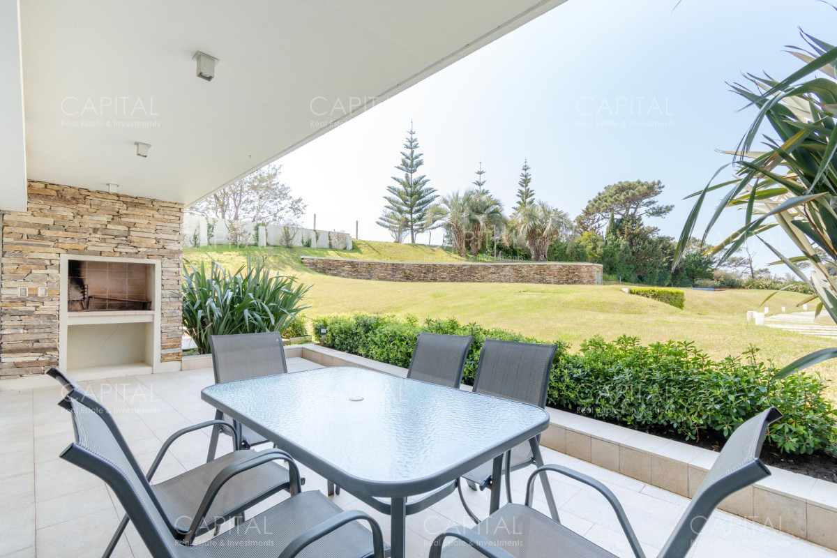 Apartamento ID.29599 - Apartamento en venta en Punta del Este en  edificio con excelentes amenities 