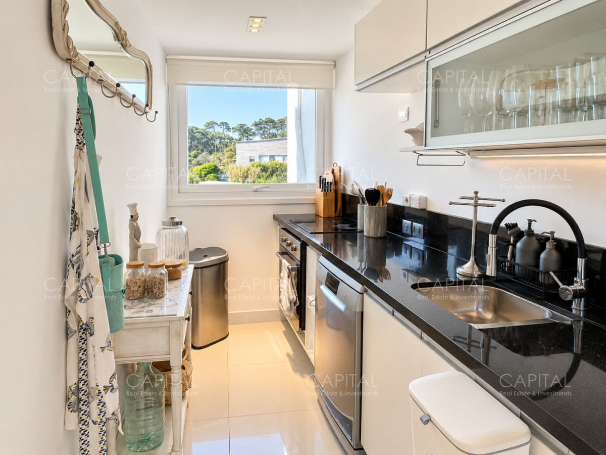 Apartamento ID.28086 - Departamento en venta 3 dormitorios en Manantiales en Bikini Beach