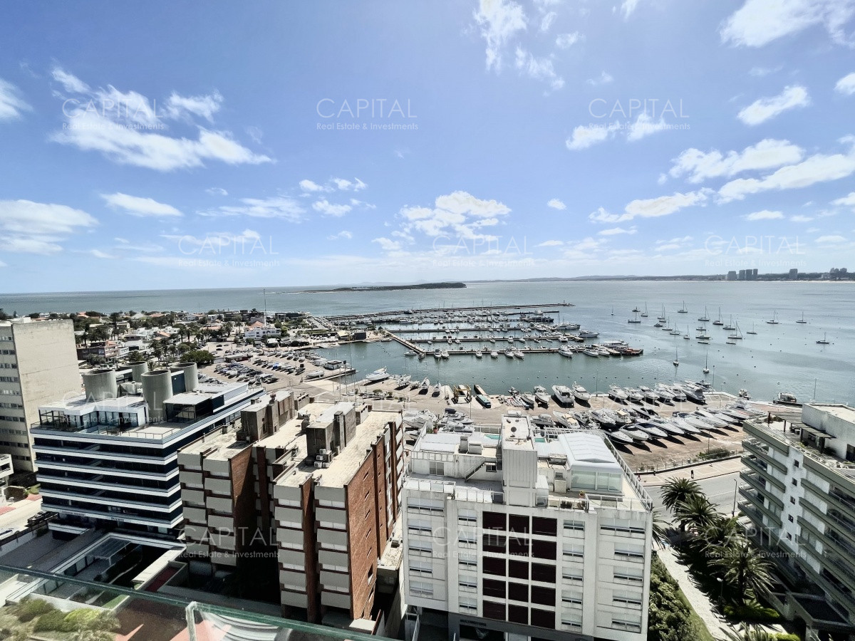 Apartamento ID.33467 - Fontemar Punta del Este Apartamento de 4 dormitorios con vista al puerto en venta