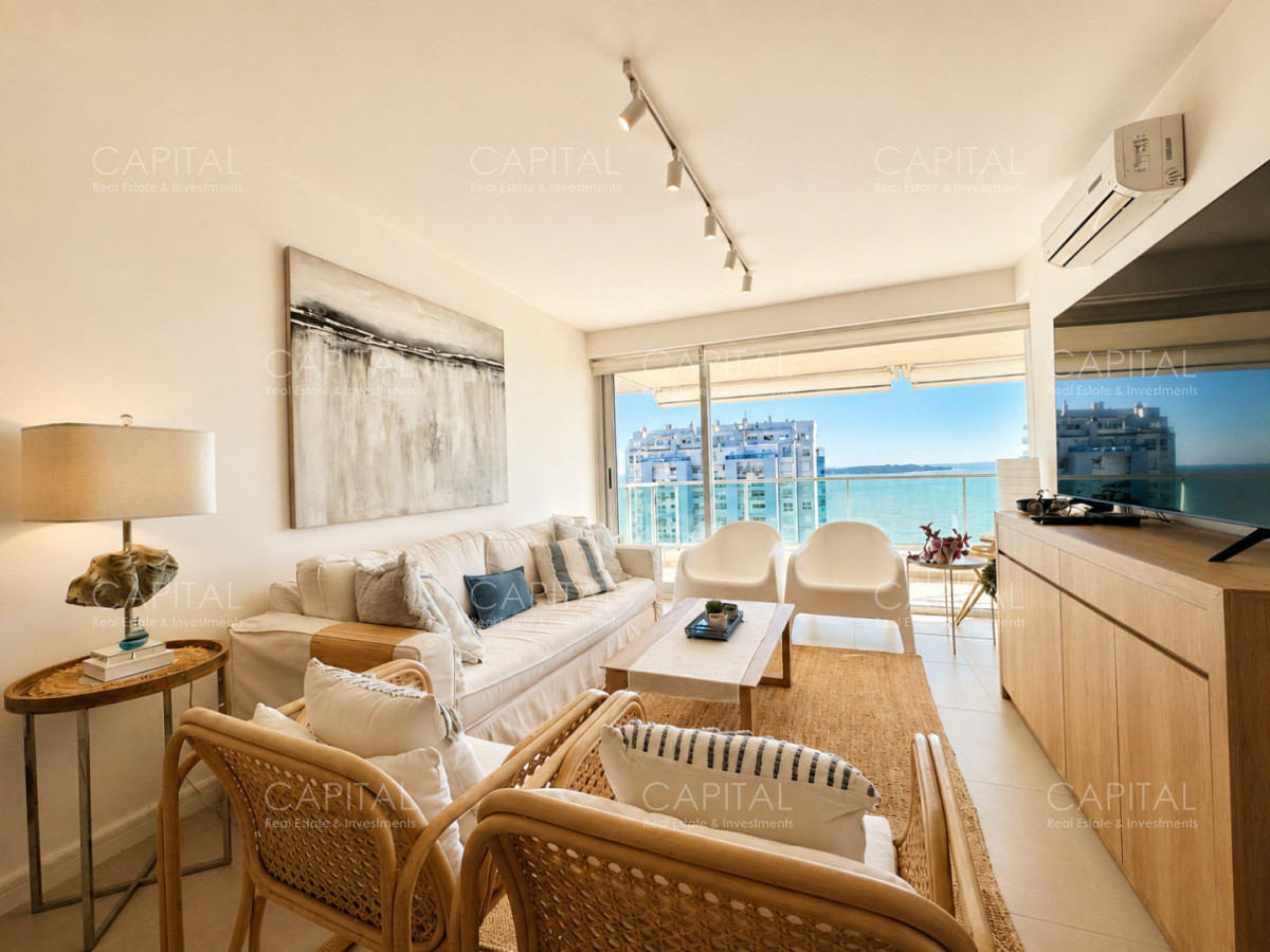 Apartamento ID.40139 - Apartamento en Venta 2 dormitorios, en Playa Mansa con vista al mar