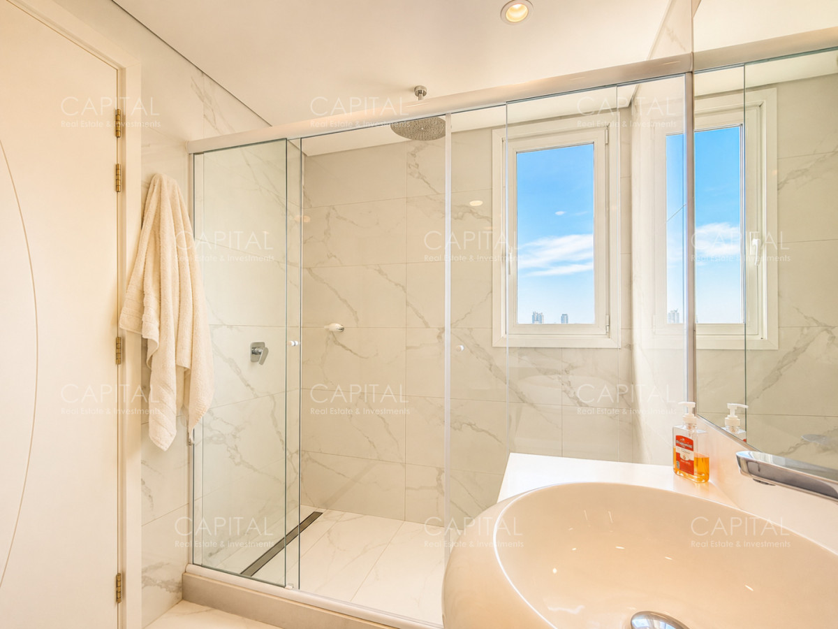 Apartamento ID.37058 - Paramount Tower de dos dormitorios frente al mar en Venta Playa Mansa Punta del este