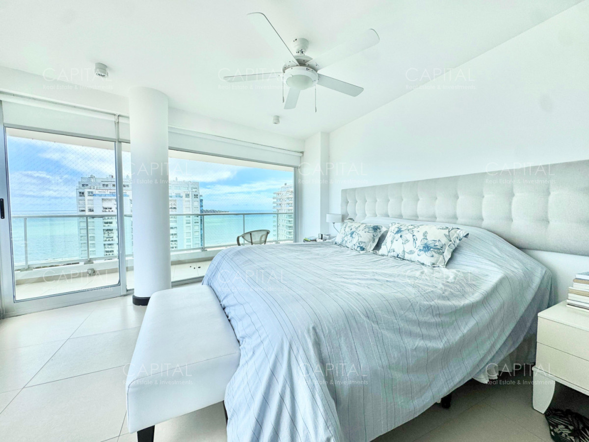 Apartamento ID.32497 - Venta departamento tres dormitorios en suite Playa Mansa Punta del Este