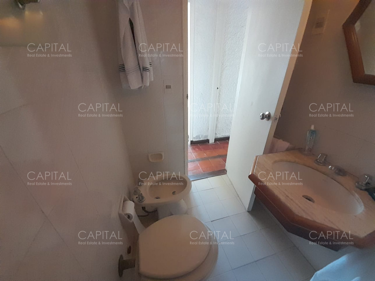 Apartamento ID.33231 - Venta departamento Playa Mansa dos dormitorios dos baños Punta del Este