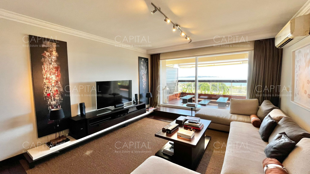 Apartamento ID.28117 - Muy Lindo Apartamento Alquiler de Temporada de 2 dormitorios Playa mansa, Punta del Este.