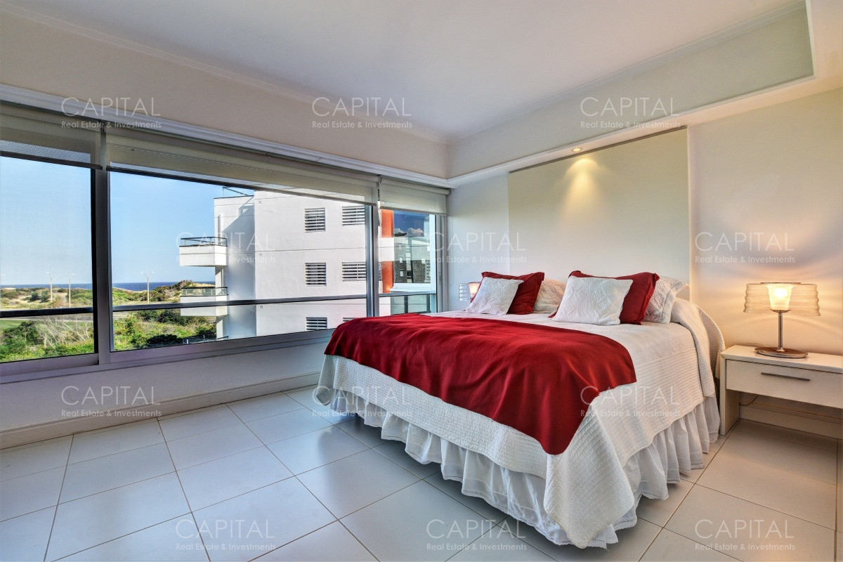 Apartamento ID.27366 - Apartamento Primera Fila Playa Brava en Alquiler 