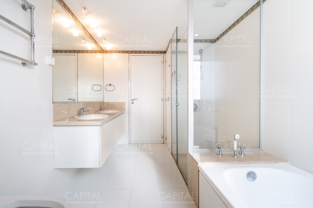 Apartamento ID.28119 - Departamento Le Parc Punta del Este En Venta Tres Dormitorios Mas Dependencia