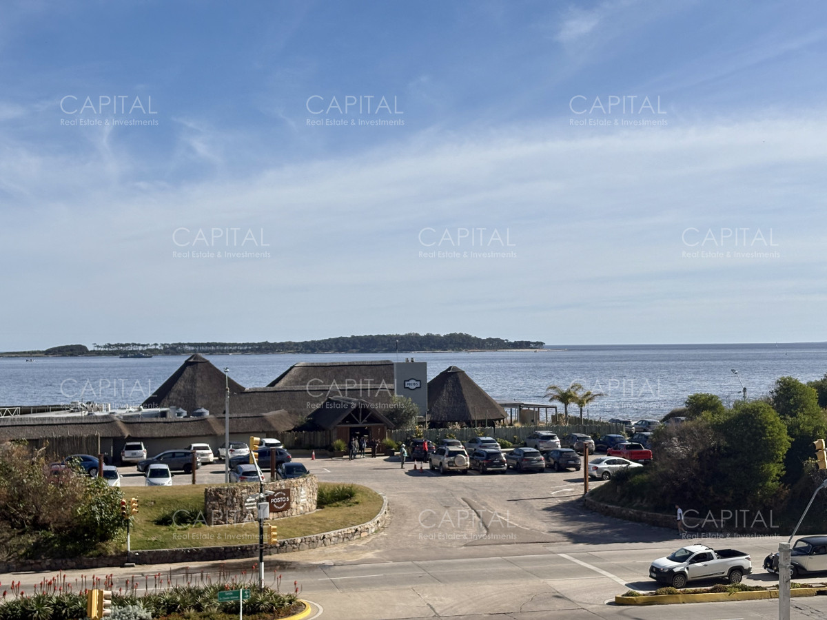 Apartamento ID.38202 - Coral Tower Departamento Esquinero