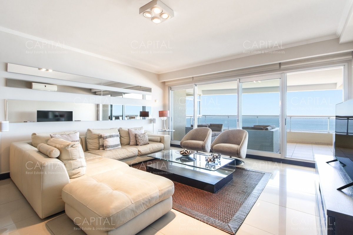 Apartamento ID.35239 - Torre lobos de tres dormitorios y dependencia de servicio en venta, Playa Brava