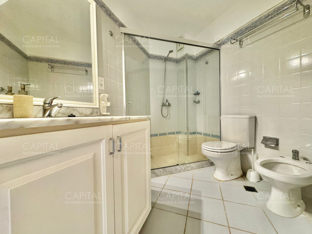 Apartamento ID.25811 - Apartamento en Venta Playa Mansa, Punta del Este Primera Linea