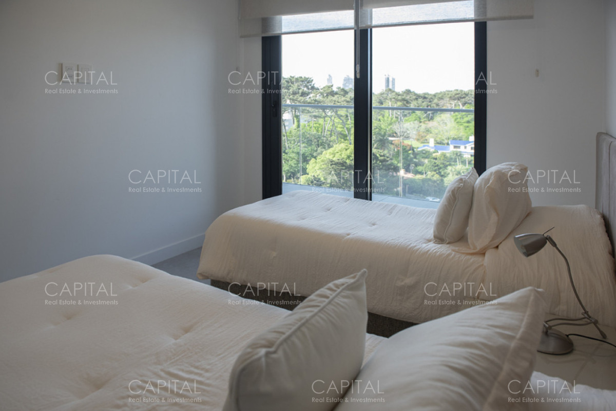 Apartamento ID.40803 - Apartamento de 3 dormitorios en Alquiler en Playa Mansa