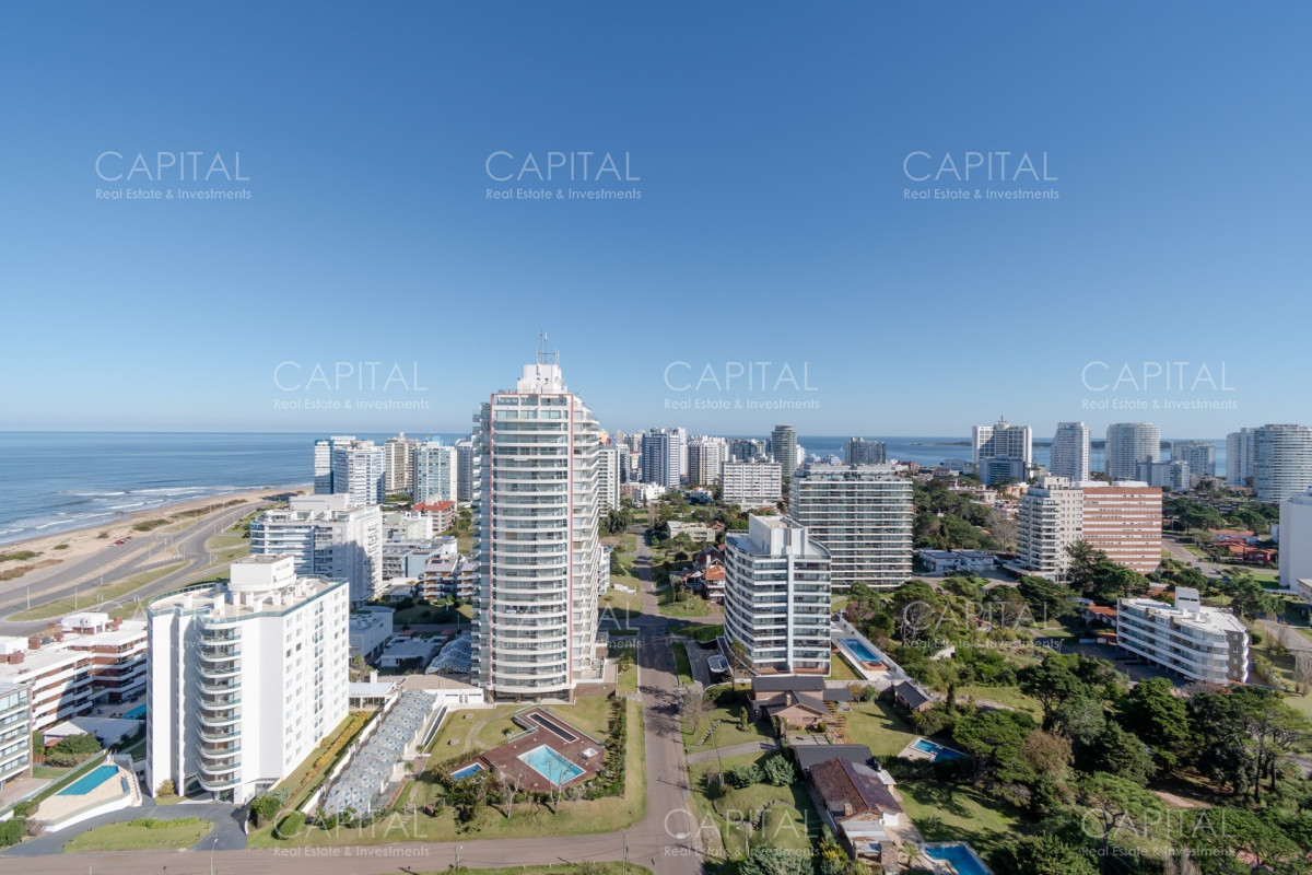 Apartamento ID.26546 - Apartamento en Venta - Playa Brava, Punta del Este