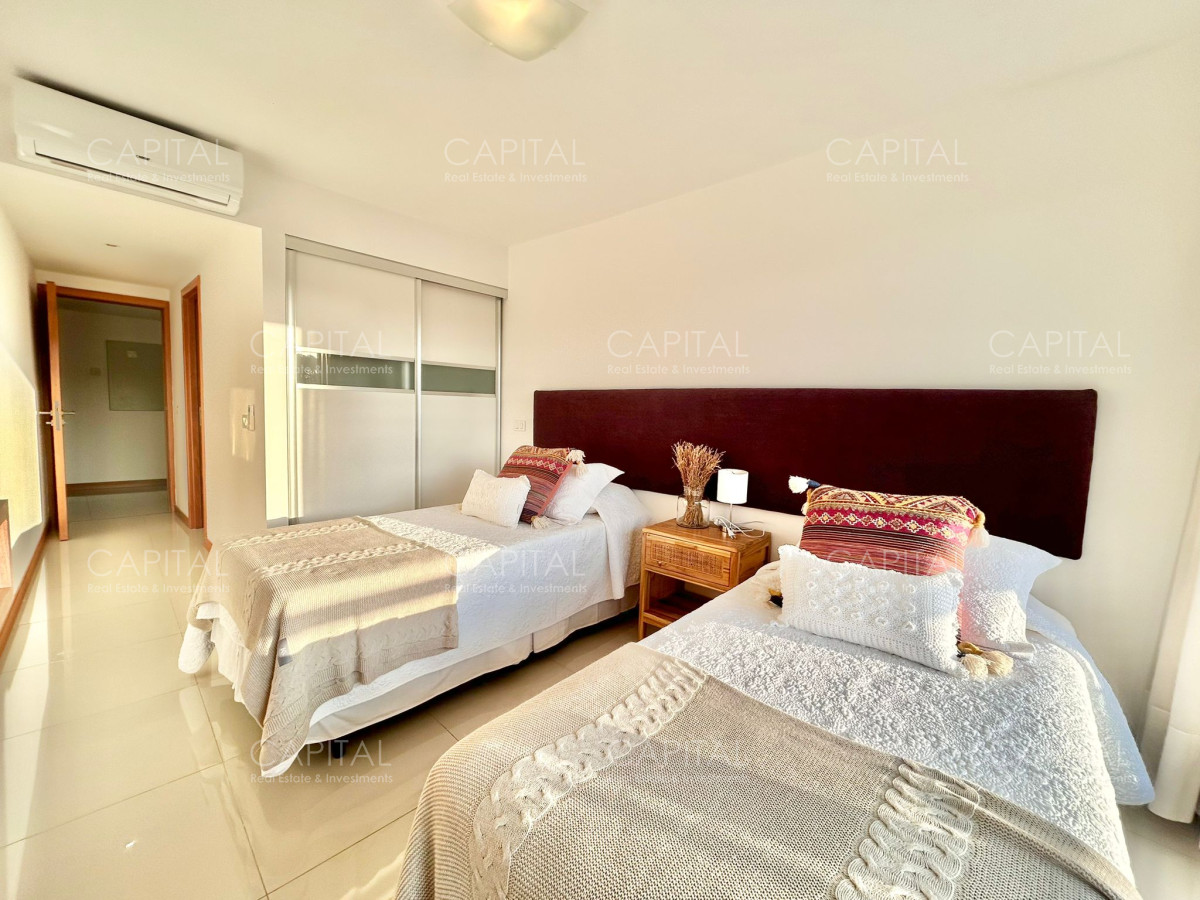 Apartamento ID.26732 - Venta Departamento Pent House Playa Brava Primera Linea Punta del Este