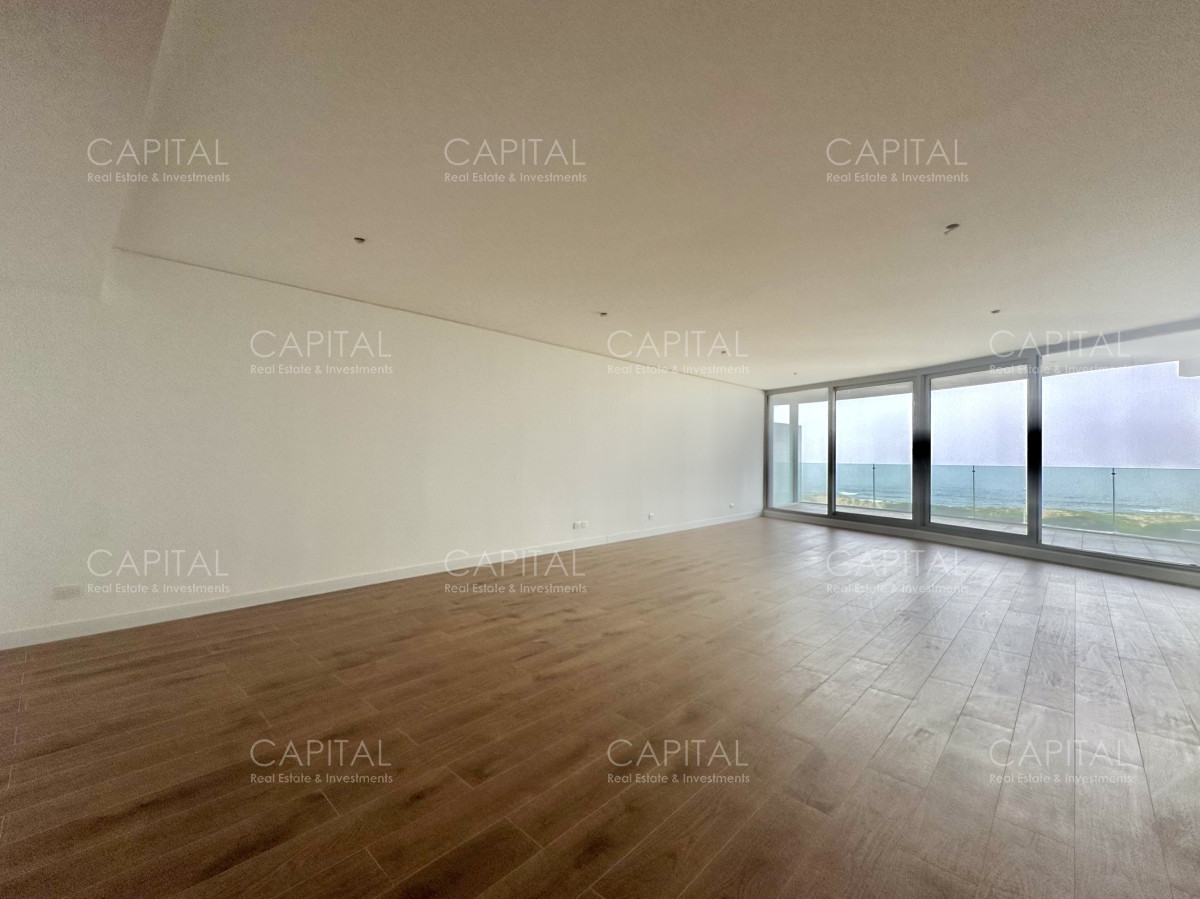 Apartamento ID.35172 - Trump Tower de tres dormitorios y dependencia en venta