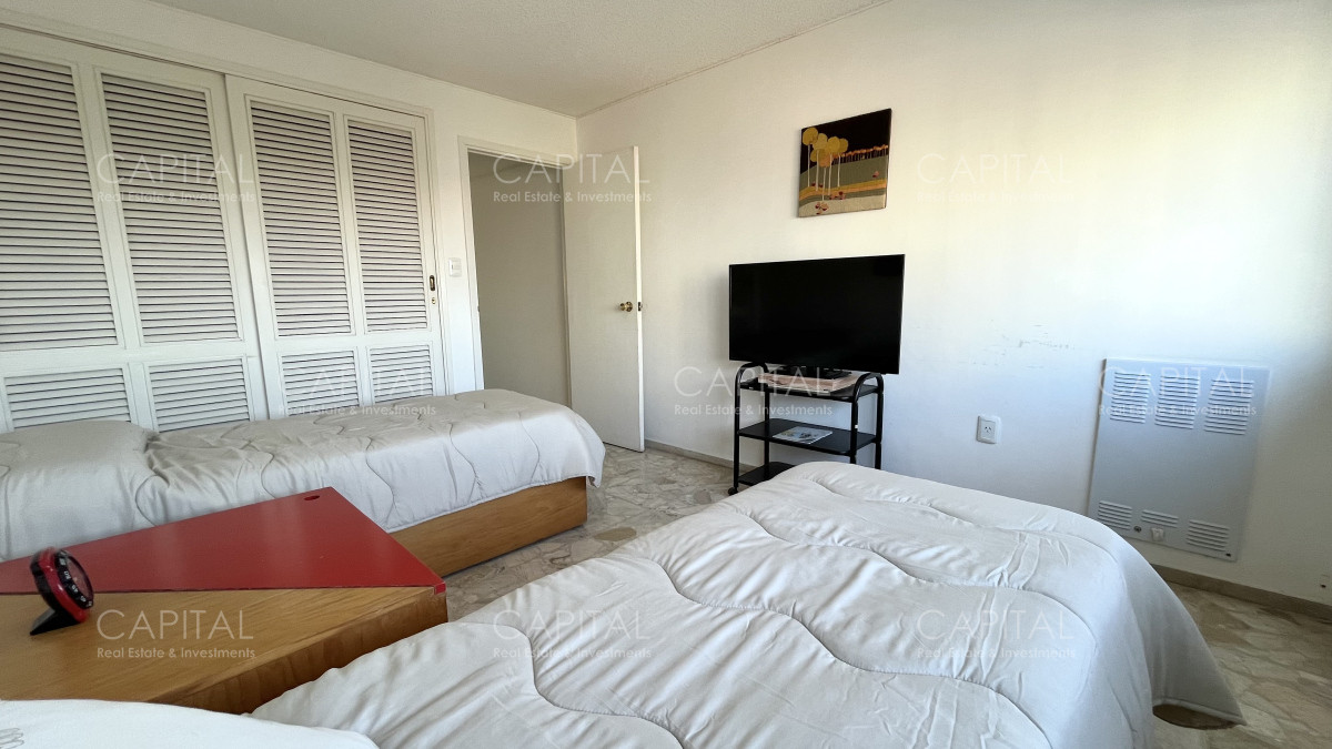 Apartamento ID.38452 - Apartamento en venta en Playa Mansa Punta del Este 